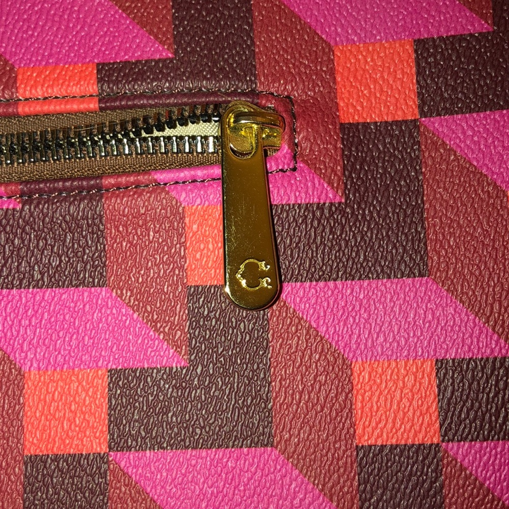 Handbag - Picture 8 of 8